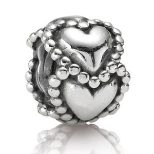 Pandora Everlasting Love Heart Charm Retired